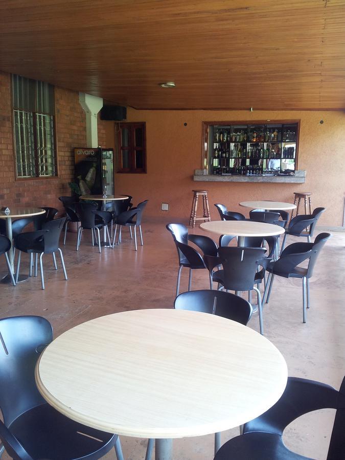 Hotel Areba Entebbe Zewnętrze zdjęcie