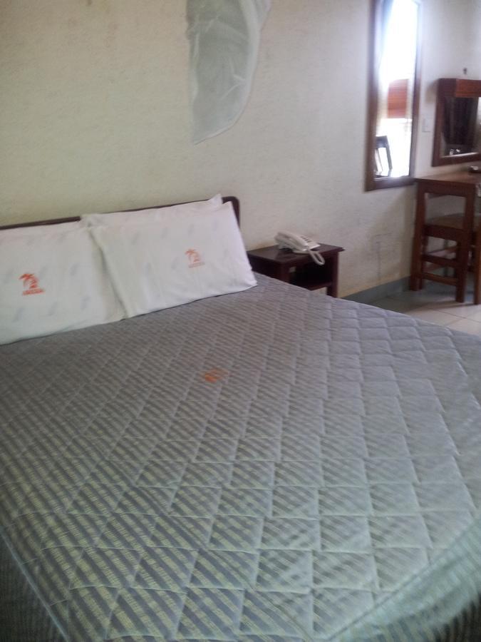 Hotel Areba Entebbe Zewnętrze zdjęcie