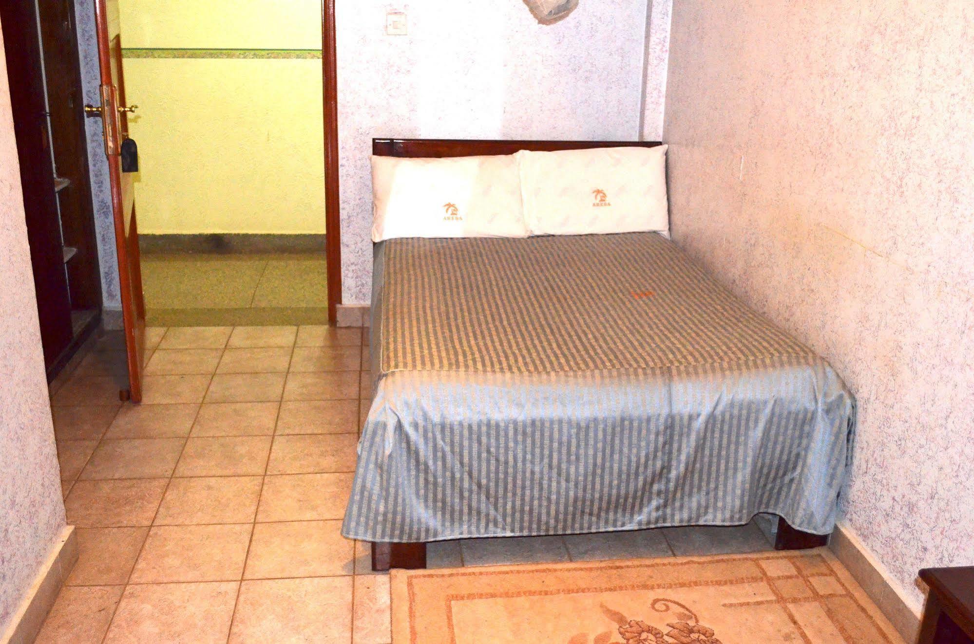 Hotel Areba Entebbe Zewnętrze zdjęcie