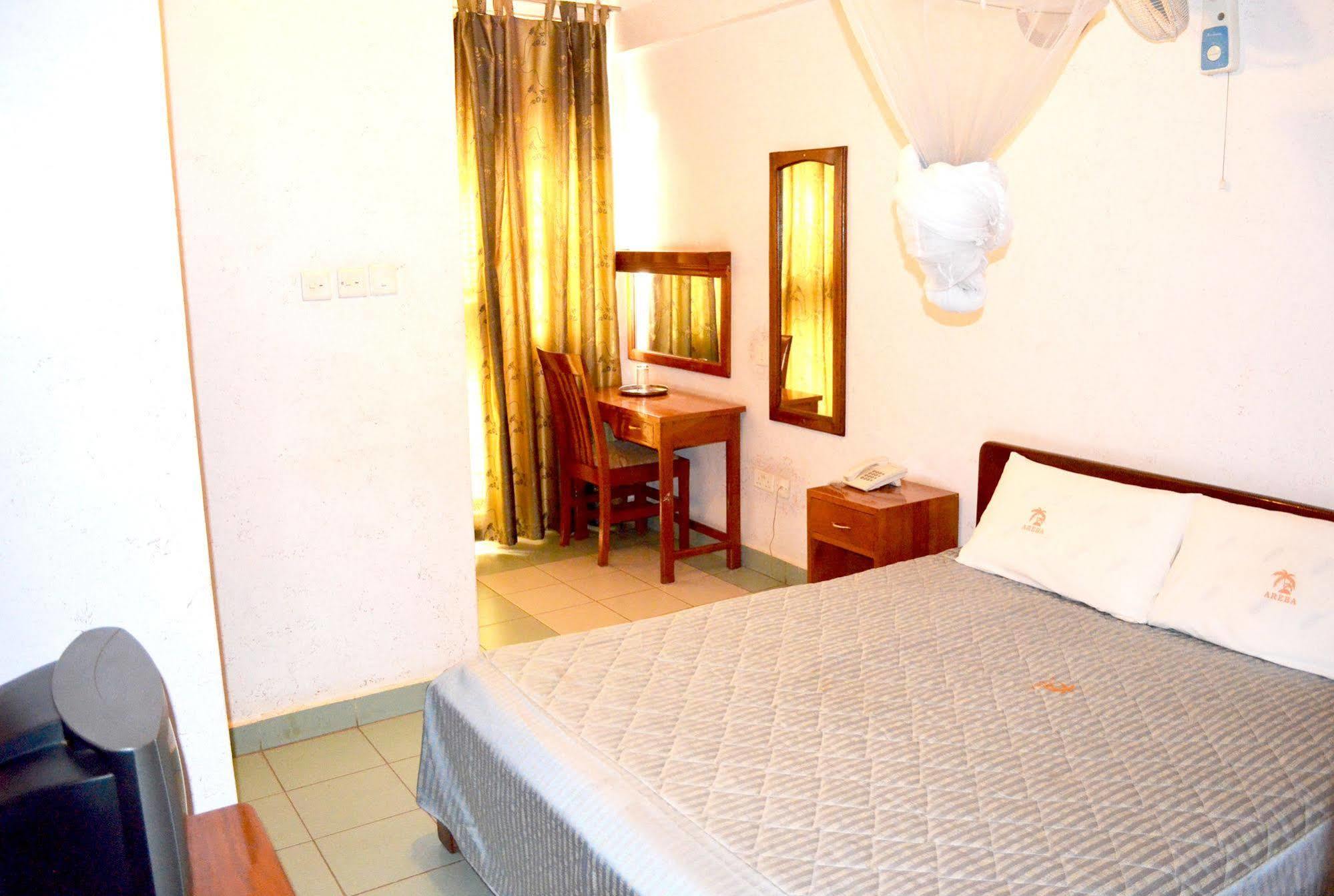 Hotel Areba Entebbe Zewnętrze zdjęcie