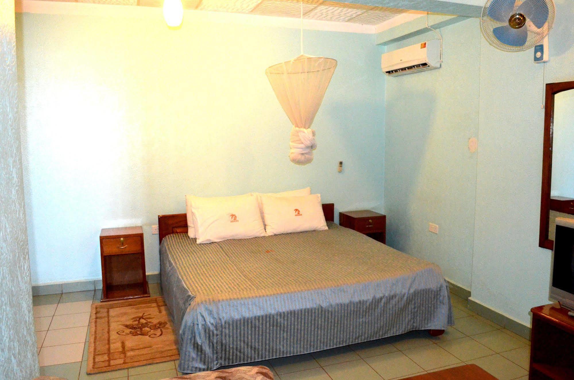Hotel Areba Entebbe Zewnętrze zdjęcie
