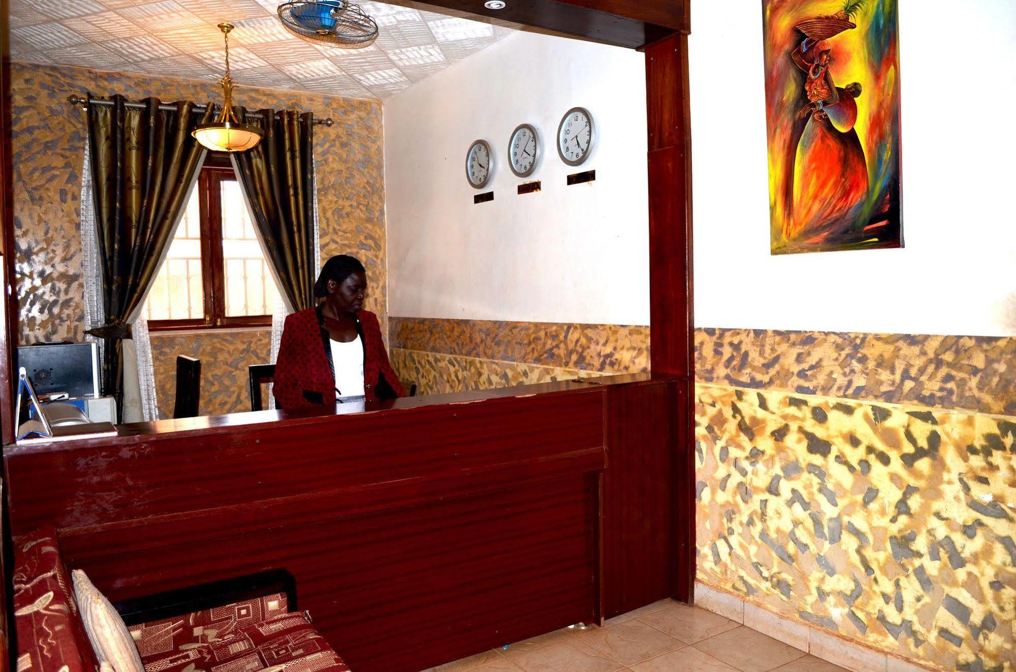Hotel Areba Entebbe Zewnętrze zdjęcie