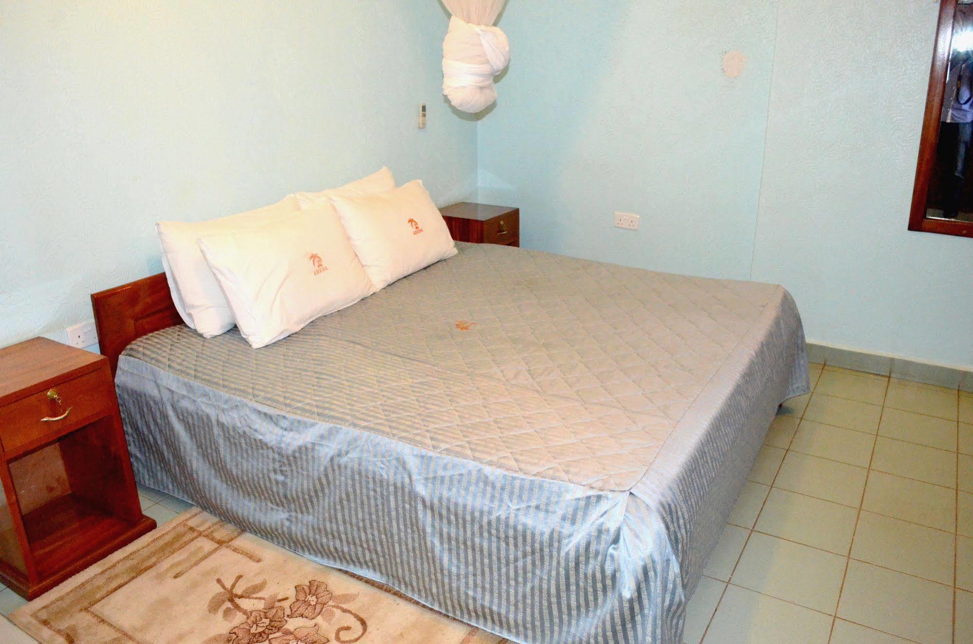 Hotel Areba Entebbe Zewnętrze zdjęcie