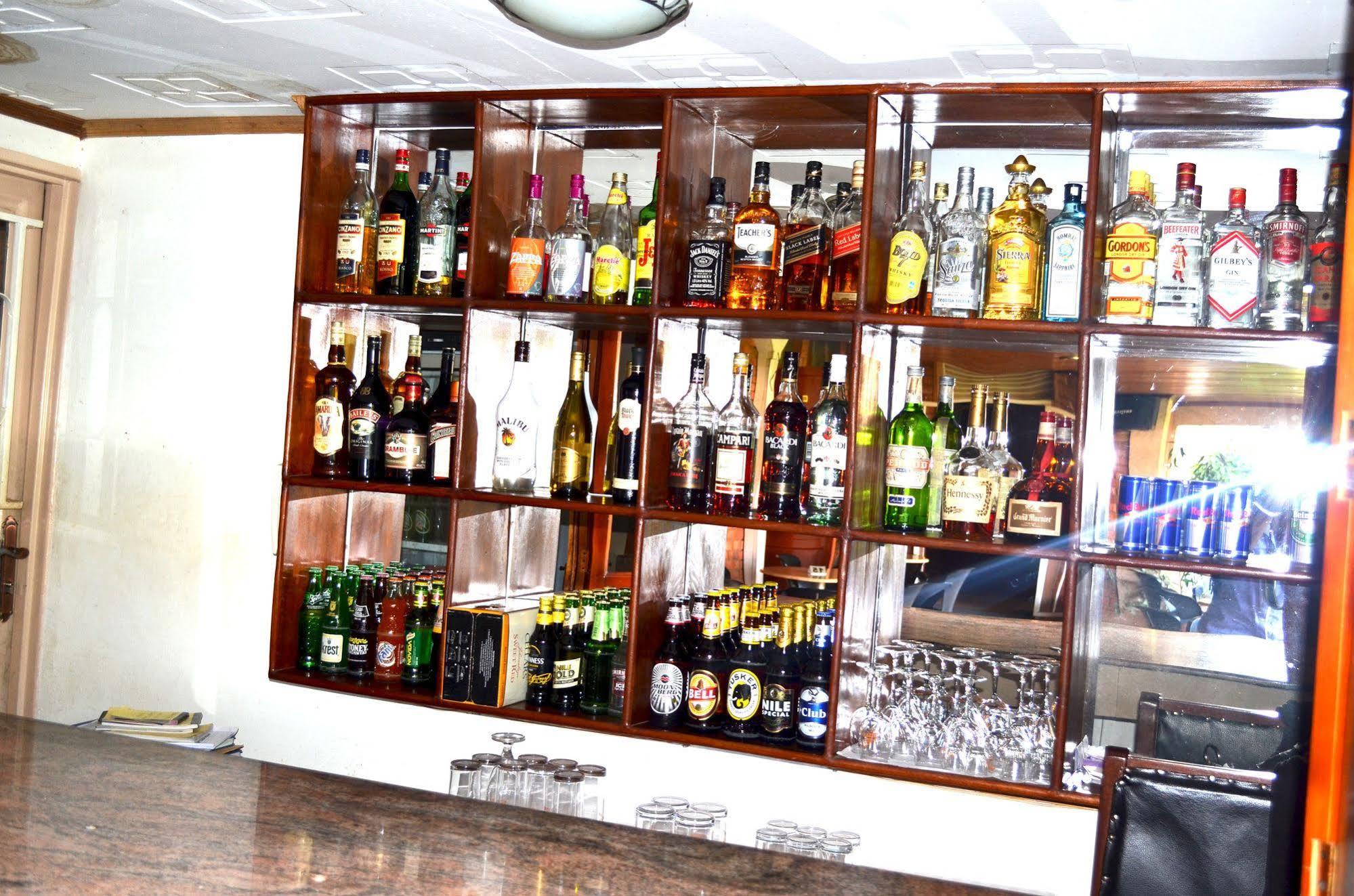 Hotel Areba Entebbe Zewnętrze zdjęcie